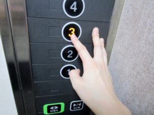 エレベーター